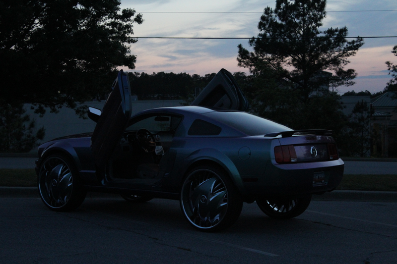 Illustration for article titled I Went to a Local Car Meet Tonight